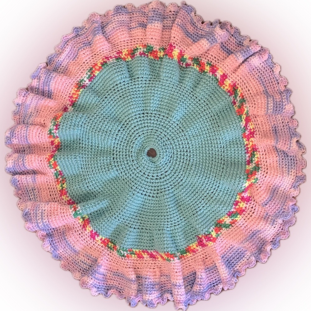 Handmade Scallop Ruffle Teal Green Pink Purple Crochet Christmas Tree Skirt 29”
